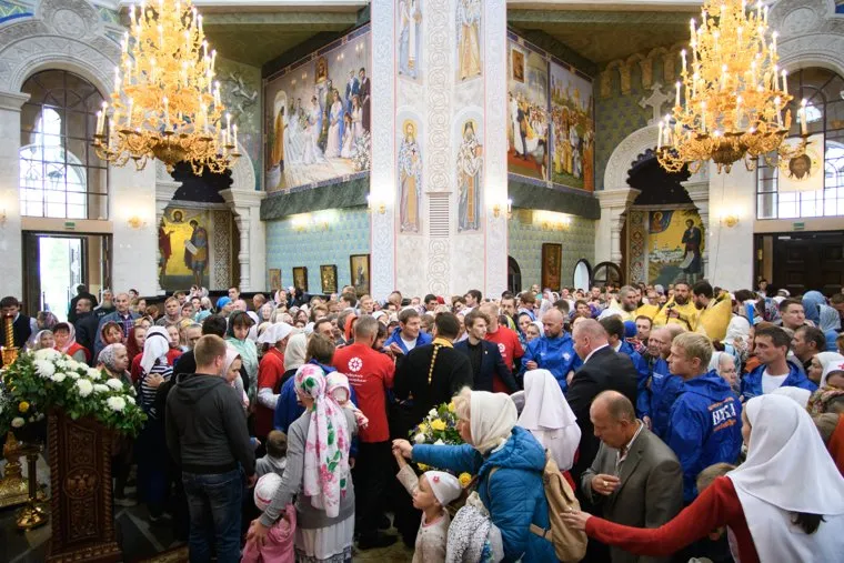 Мощи святителя Спиридона Тримифунтского в Храме на крови. Екатеринбург, храм на крови
