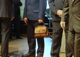 Досье на заместителей председателя курганской облдумы: что о них известно