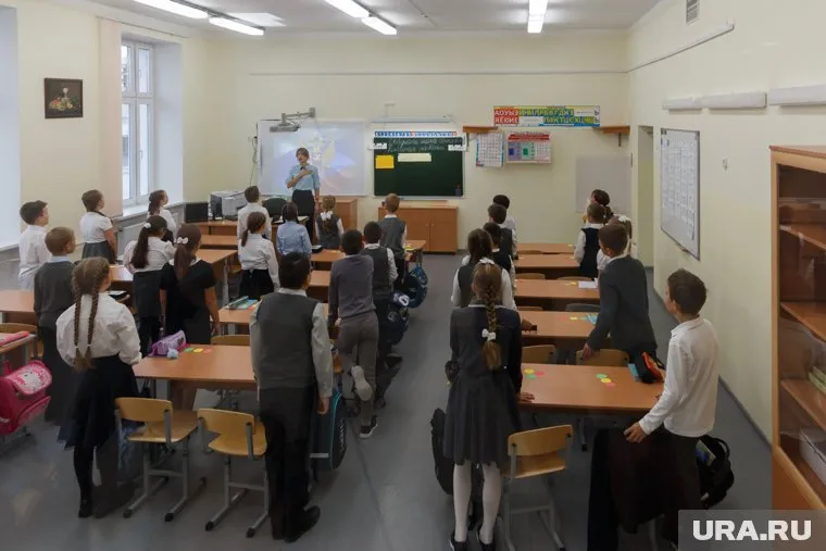 Инфекцию в школы занесли ученики