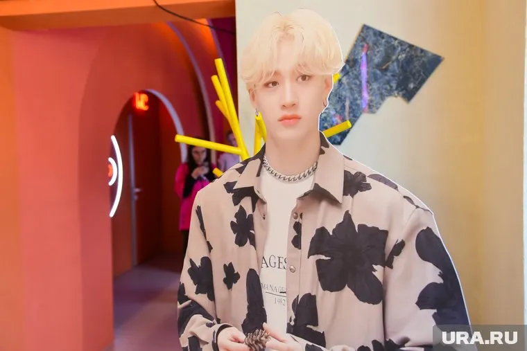 Каждый день в тематическом лагере посвящают корейским музыкальным группам