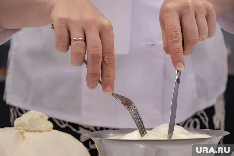 Завод масла и сыров попал в поле зрения Россельхознадзора после выявленной грязи в цехах