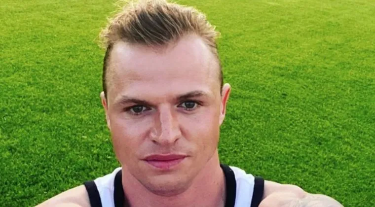 Дмитрий сделал попытку объясниться