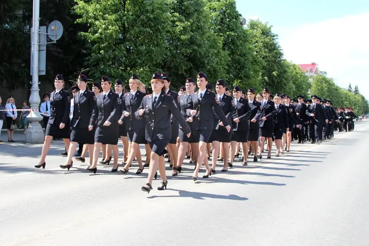 Вручение знамени и открытие памятника УМВДКурган, полицейские