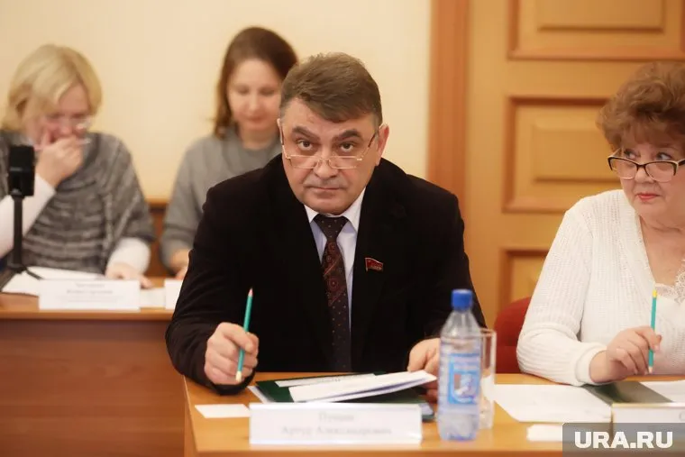 Отставка Артура Пущина с поста депутата обезглавила фракцию КПРФ в гордуме Кургана