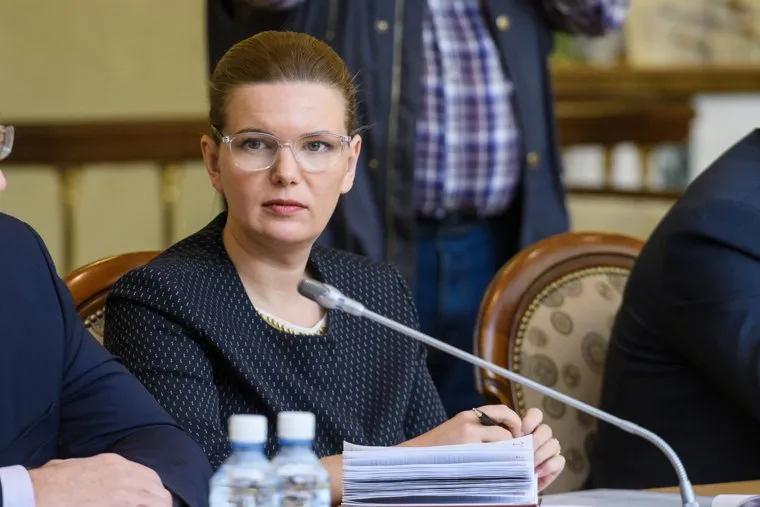 Заседание с участием Павла Крашенинникова по обсуждению Конституции РФ. Екатеринбург