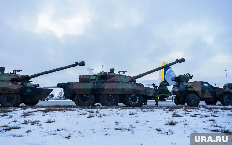 Франция отправит Украине боевые танки, считают журналисты WAZ