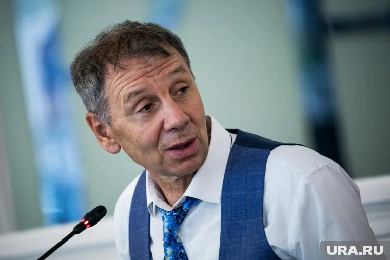 Политолог Сергей Марков заявил в интервью URA.RU, что Россию пытаются втянуть в новую войну