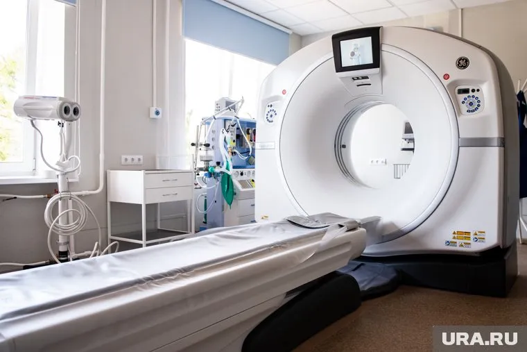 Две районные больницы в Курганской области получат новые томографы