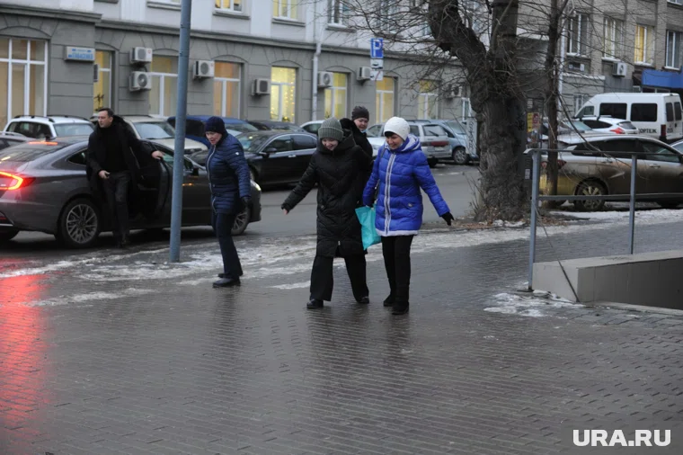 Из-за осадков и заморозков в Челябинской области возможен гололед