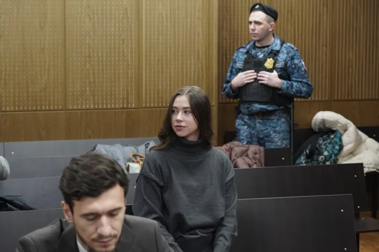 Суд удовлетворил ходатайство гособвинения и продлил домашний арест 