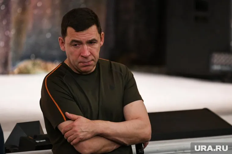 Куйвашев просит мужчин собраться на тушение пожаров