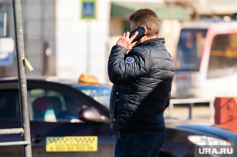 По данным социологов, 70% водителей такси — самозанятые