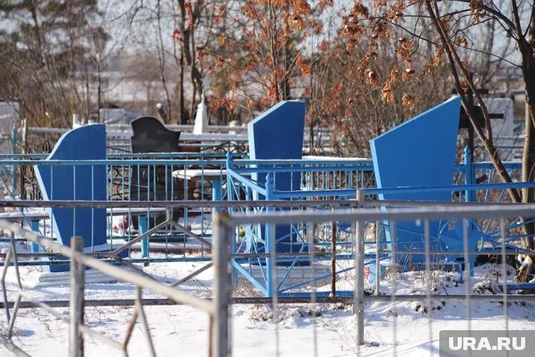 От COVID-19 ежедневно умирает более тысячи граждан