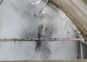 МЧС ликвидировало пожар на рынке в Санкт-Петербурге