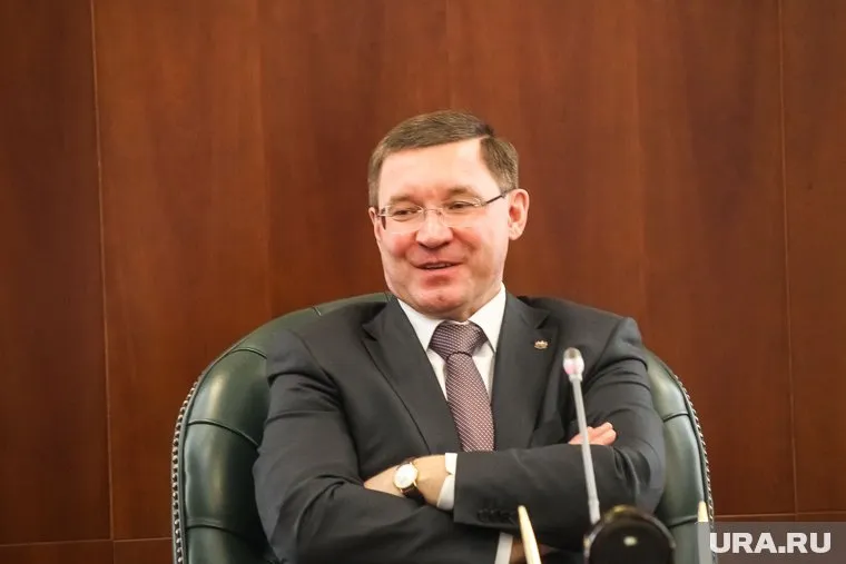 "Просто люди они такие интересные", - пояснил губернатор
