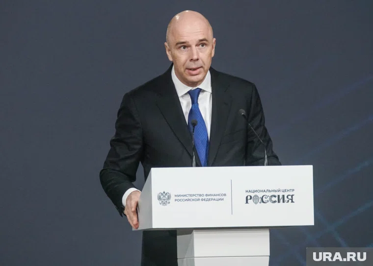 В ближайшие три года важно соблюсти баланс бюджета, ради снижения ключевой ставки ЦБ, сообщил Силуанов