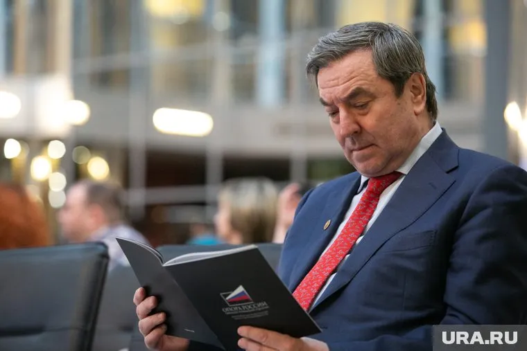 Геннадий Чеботарев награжден за заслуги в научно-педагогической деятельности