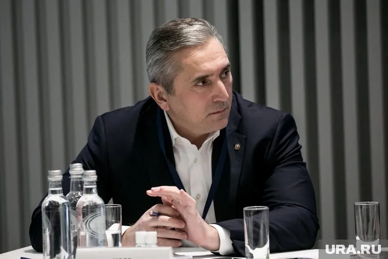 Александр Моор будет посещать