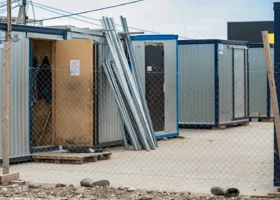 Миллионеры из ХМАО массово распродают жилье для вахтовиков