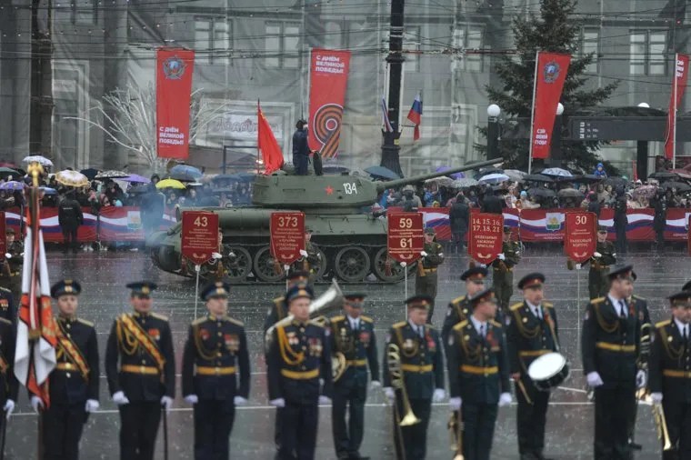 Парад. Челябинск