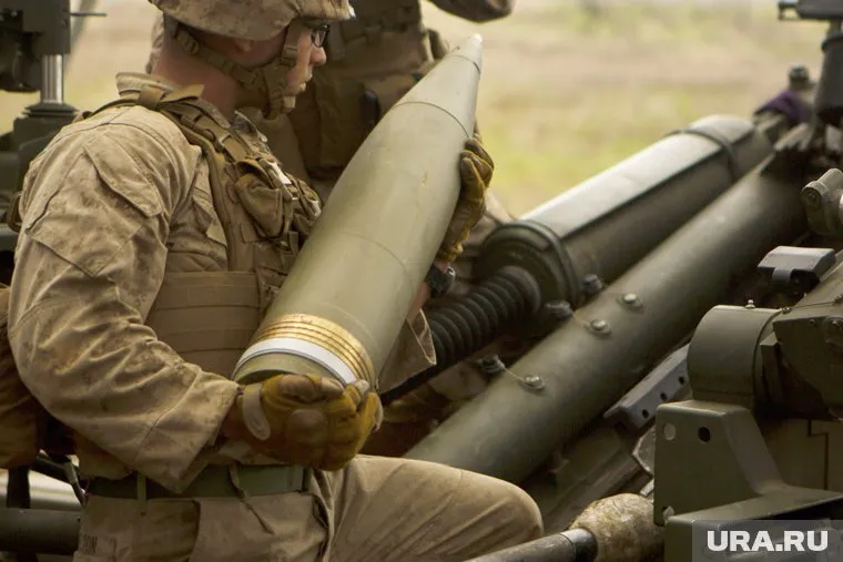 По словам Сяньцзюй, с помощью военных учений НАТО хочет оправдать расходы на оборону