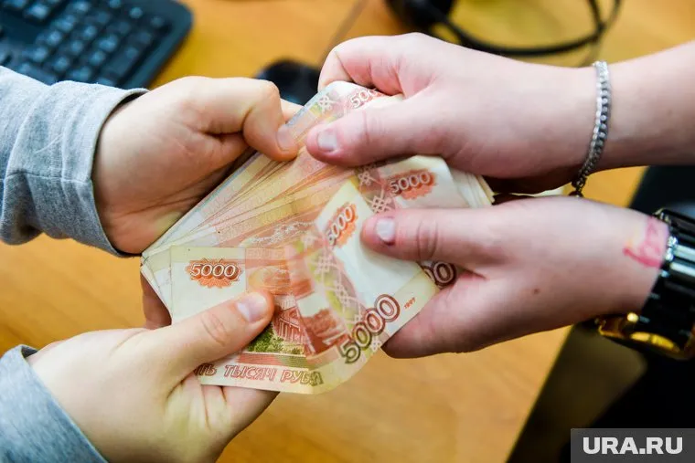 Средняя сумма кредита за год снизилась на 9,9% в Тюменской области