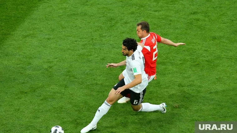 Египет намерен оспорить судейство на матче против России