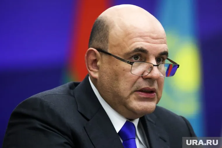 В ходе стратсессии Михаил Мишустин отметил важность дорожной инфраструктуры для развития внутреннего туризма в РФ