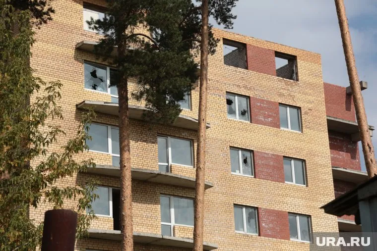 Дольщики из Шумихи, которые около 30 лет ждут обещанных квартир, обратились к Шумкову (архивное фото)