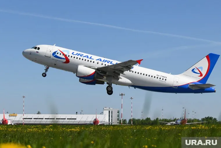 Самолет летел в Махачкалу из Москвы 10 июня