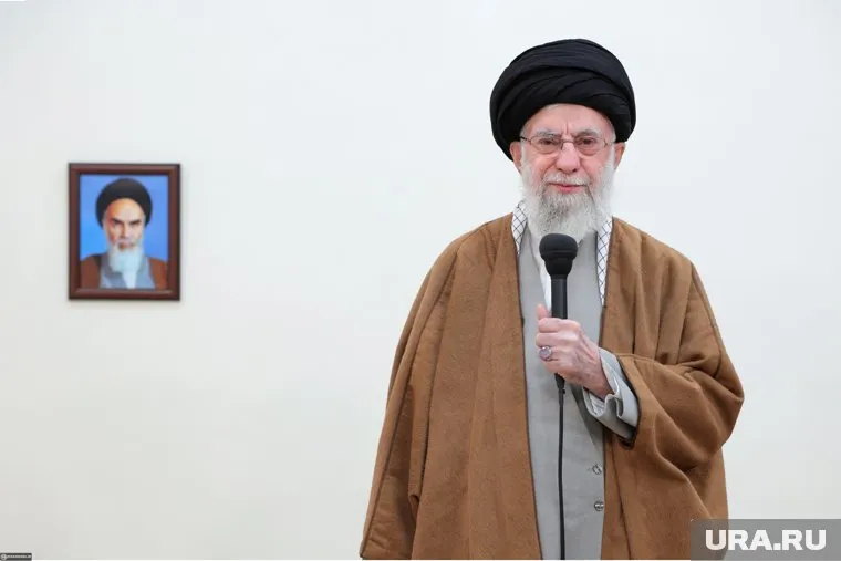 Хаменеи предостерег США от вмешательства в текущий конфликт 