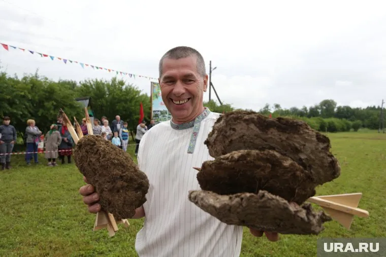 Жители села Крылово давно перестали обращать внимание на критику общественности