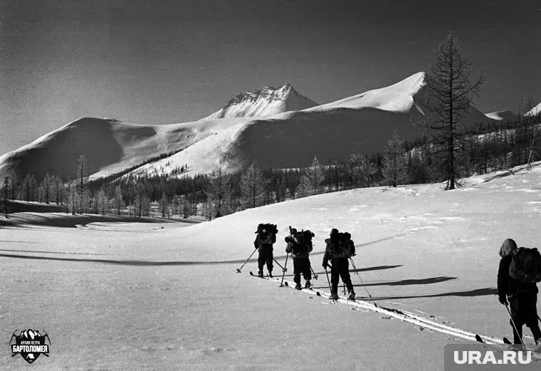 Согласно погодным сводкам, группу не могли погубить лавина или ураган
