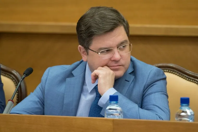 Вручение мандатов депутатам седьмого созыва Екатеринбургской городской Думы. Екатеринбург