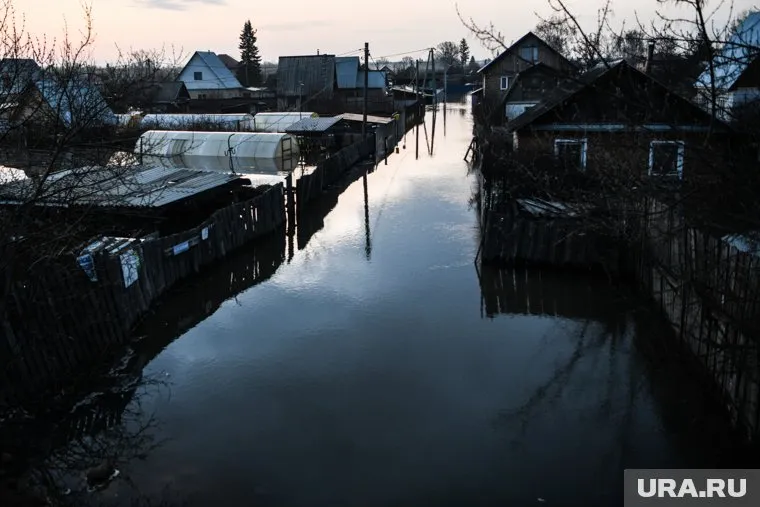 В Тарко-Сале только на ближних дачах затоплен 31 участок