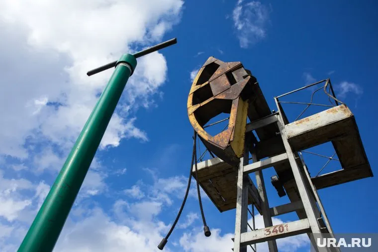 Спрос со стороны Китая и Индии способствуют росту цен на нефть