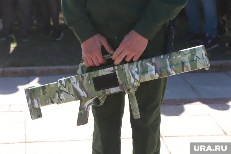 В День Победы на улицах Тюмени будут дежурить силовики с антидроновыми ружьями