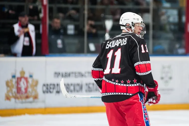 IV благотворительный хоккейный "Матч звезд" в КРК "Уралец". Екатеринбург