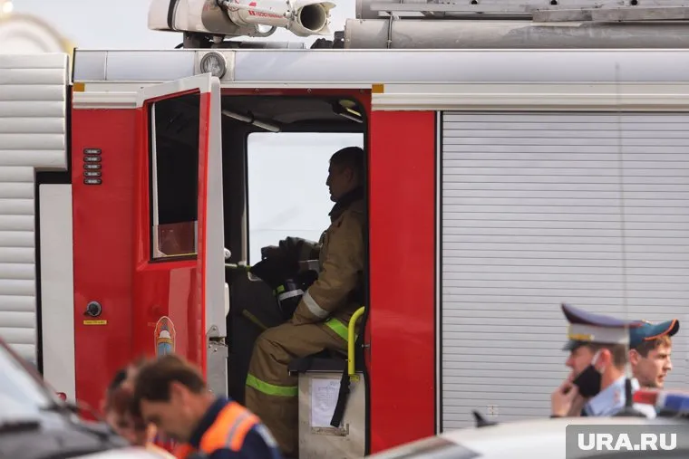 В тушении пожара на предприятии «Интрафит» были задействованы 23 человека и 5 единиц техники