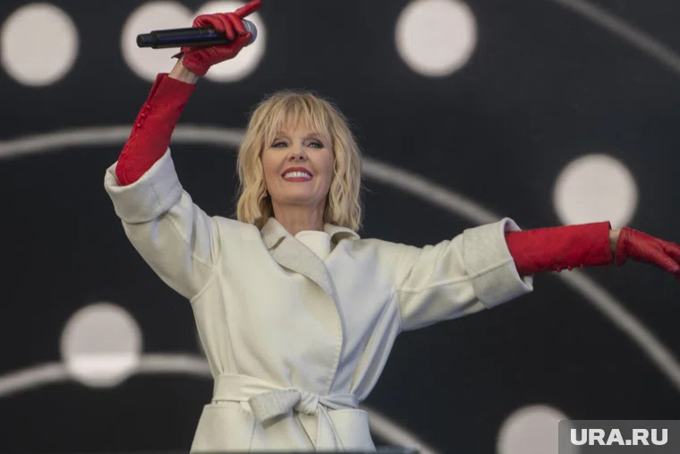 Валерия подчеркнула, что продолжит радовать слушателей новыми песнями