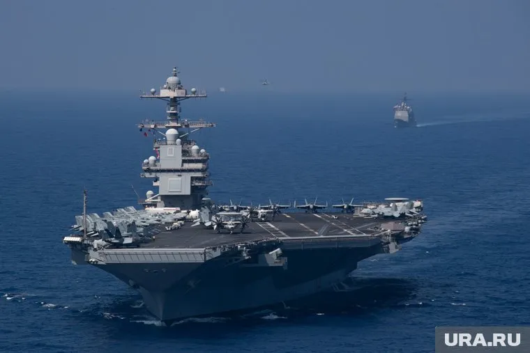 Американское военное судно замечено вблизи отмели Аюнгин