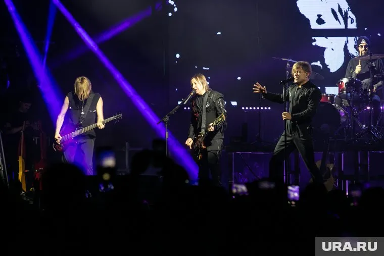 Группа «Би-2» выступила с концертом в Санкт-Петербурге