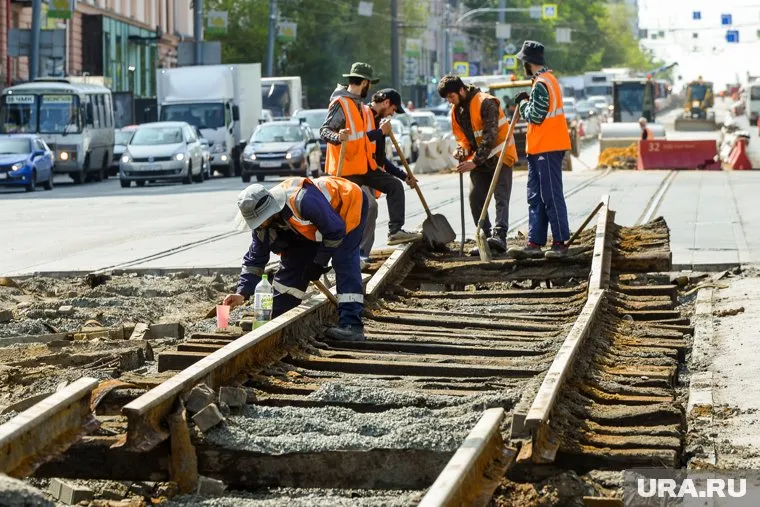 Мигранты тратят 30 тысяч рублей, чтобы работать легально в Свердловской области