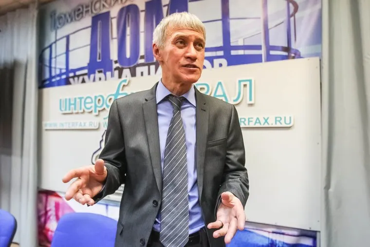 Начальник ГИБДД по Тюменской области Геннадий Лоточкин. Прощальная пресс-конференция. Тюмень, лоточкин геннадий