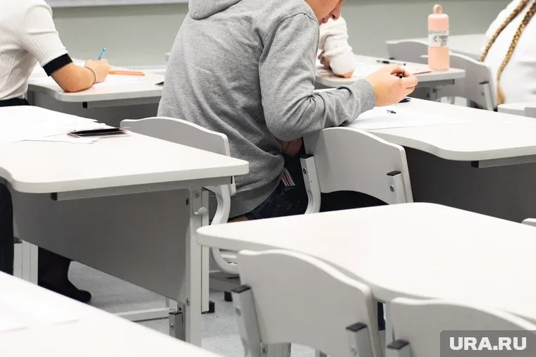 В администрации Перми считают, что школьникам не должны запрещать выходить в туалет