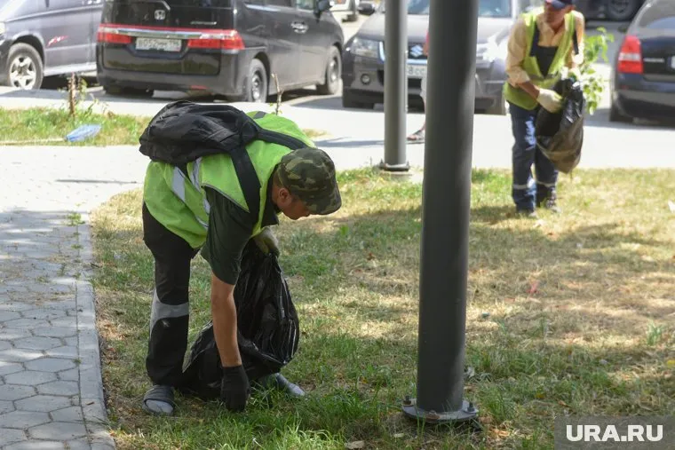 В Свердловской области отмечается дефицит дворников и других рабочих