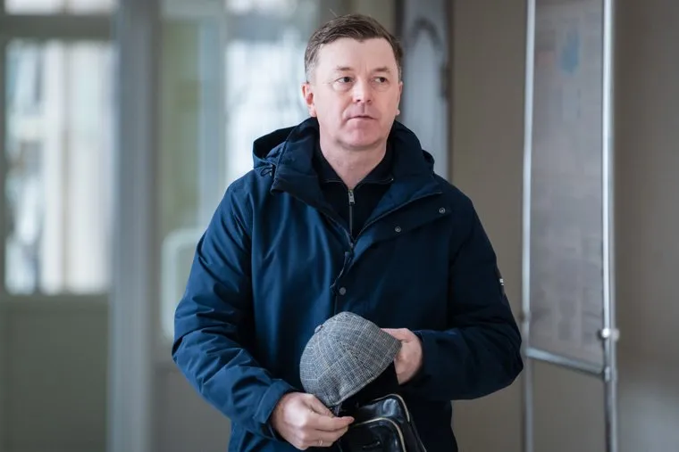 Начало судебного процесса над бывшим главой свердловского министерства транспорта Василием Старковым. Екатеринбург 