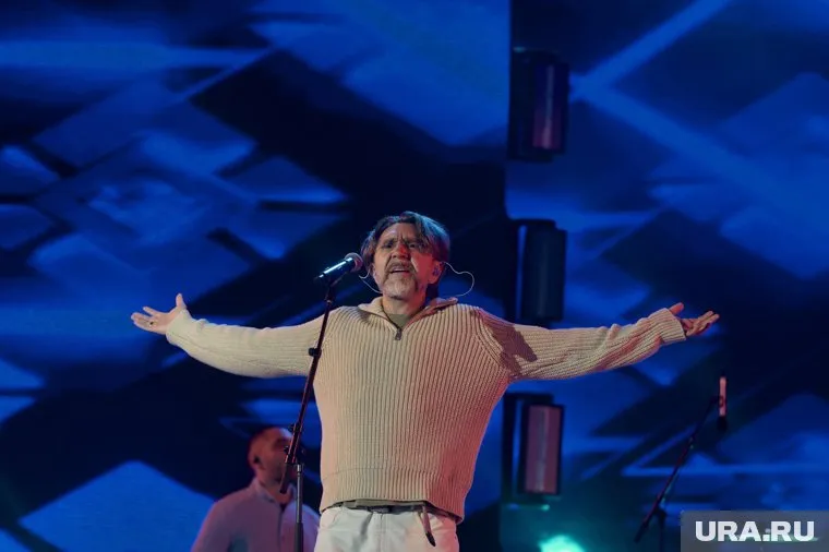 Суд Петербурга запретил распространение среди несовершеннолетних пяти песен "Ленинграда"