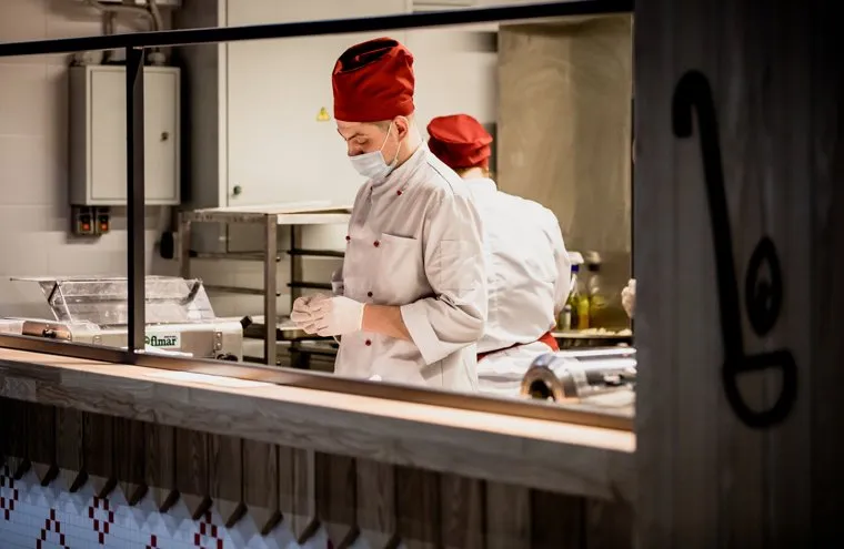 Работа фуд-маркета E-story в техническом режиме в ТРЦ "Гринвич". Екатеринбург