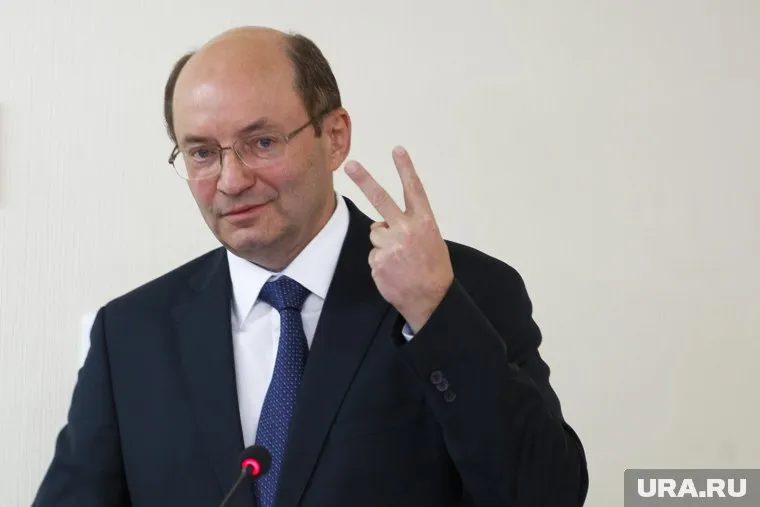 Мишарин покинул должность главы региона после ДТП